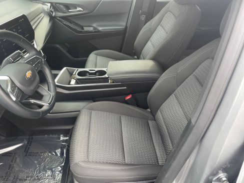 Used 2025 Chevrolet Equinox LT image 23