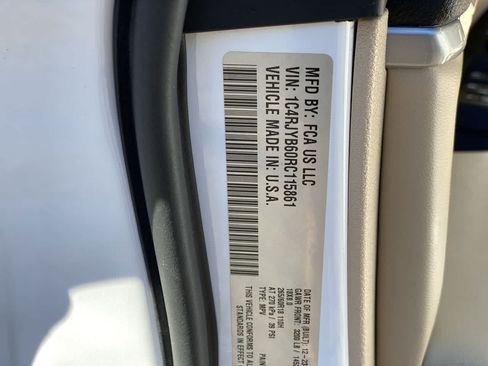 Used 2024 Jeep Grand Cherokee Limited 4xe AWD/4WD image 29