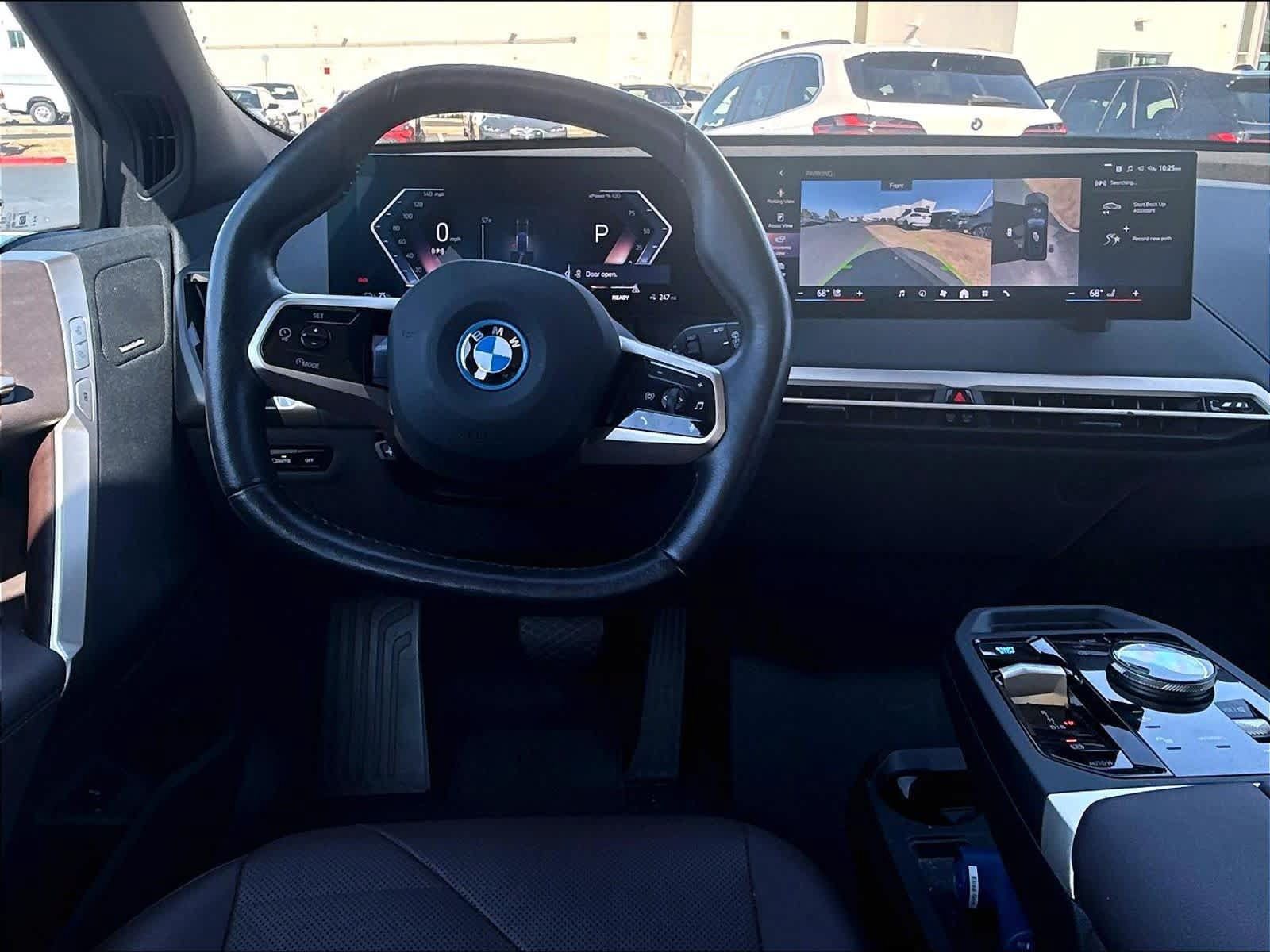 Used 2024 BMW iX xDrive50 w/ Premium Package AWD/4WD image 11