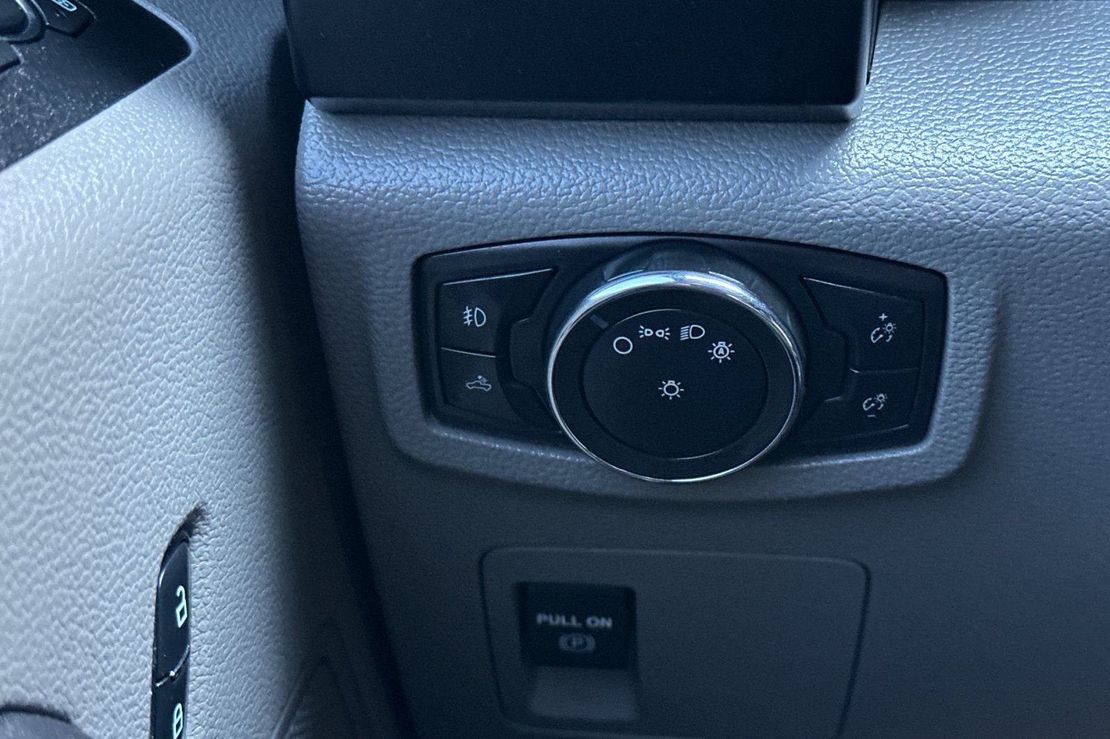 Used 2018 Ford F150 XL w/ Equipment Group 101A Mid AWD/4WD image 28