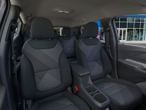 Used 2027 Chevrolet Bolt LT w/ Comfort Package FWD image 18