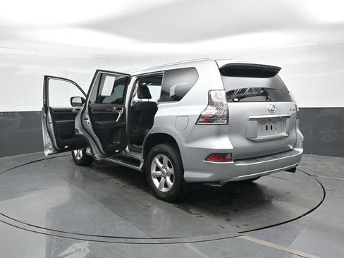 Used 2017 Lexus GX 460 w/ Navigation Package AWD/4WD image 47