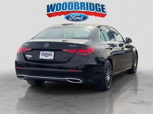 Used 2023 Mercedes-Benz C 300 4MATIC Sedan image 4