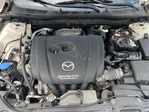 Used 2016 MAZDA MAZDA3 i Touring FWD image 26