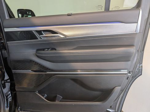 Used 2022 Jeep Grand Wagoneer Series I image 25