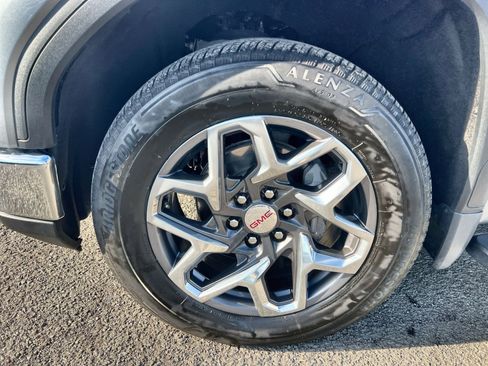 Used 2023 GMC Sierra 1500 SLT w/ SLT Premium Package image 12