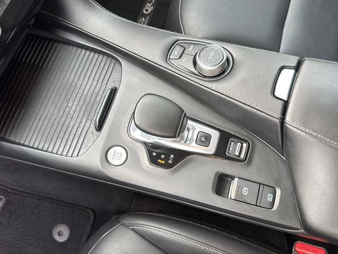 Used 2019 INFINITI QX50 Pure image 24