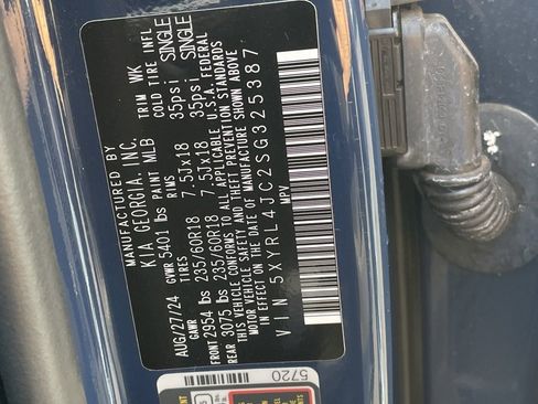 Used 2025 Kia Sorento S w/ Panoramic Sunroof Package image 36