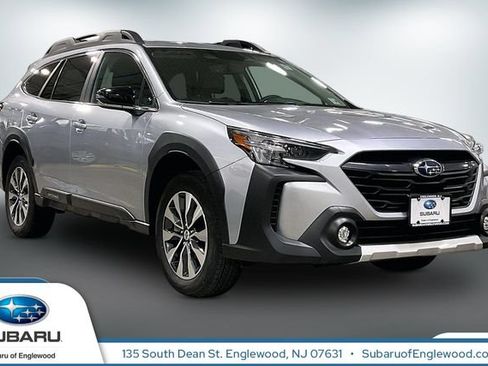 Used 2025 Subaru Outback Limited AWD/4WD image 1