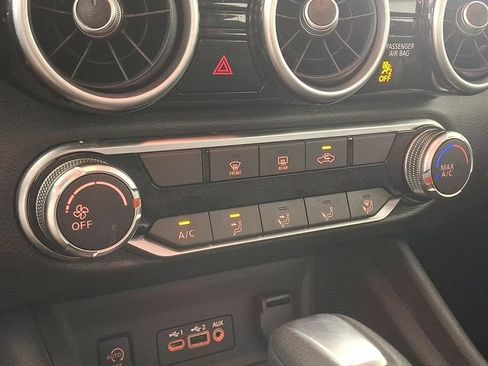 Used 2024 Nissan Sentra SV FWD image 17