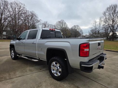 Used 2017 GMC Sierra 3500 SLT w/ Duramax Plus Package image 9