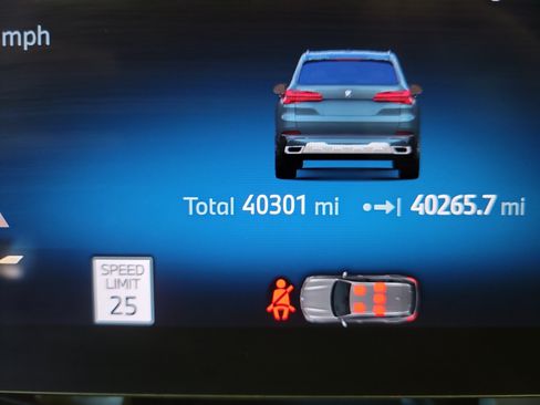 Used 2025 BMW X5 xDrive40i AWD/4WD image 23