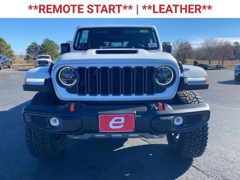 New 2026 Jeep Gladiator Mojave image 2