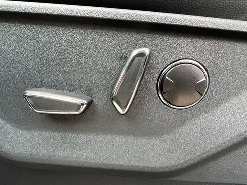 New 2026 Ford F150 Lariat w/ Equipment Group 502A High image 11