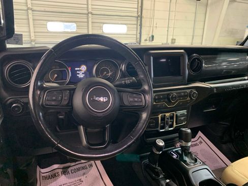 Used 2020 Jeep Wrangler Unlimited Sport image 4