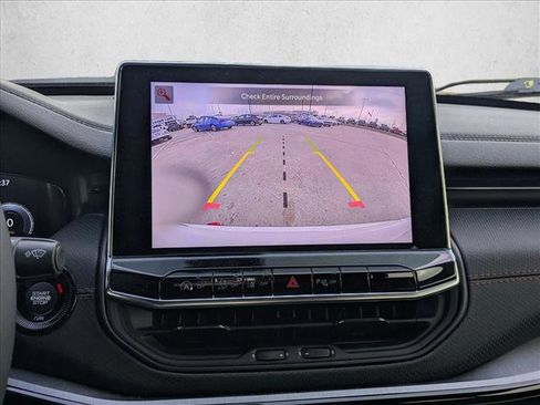 Used 2025 Jeep Compass Trailhawk w/ Trailhawk Elite Group image 12