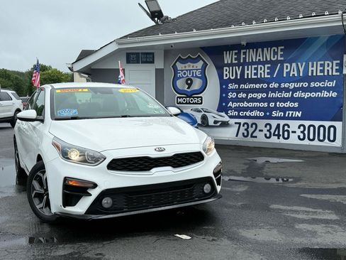 Used 2019 Kia Forte LXS FWD image 1