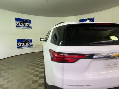 Certified 2022 Chevrolet Traverse LT image 9