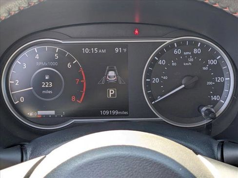 Used 2020 Nissan Kicks SR w/ SR Premium Package FWD image 12