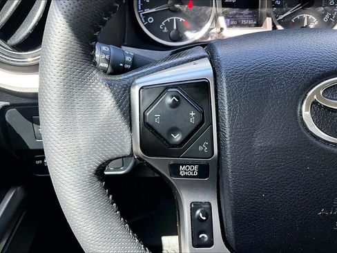Used 2021 Toyota Tacoma SR5 RWD image 22