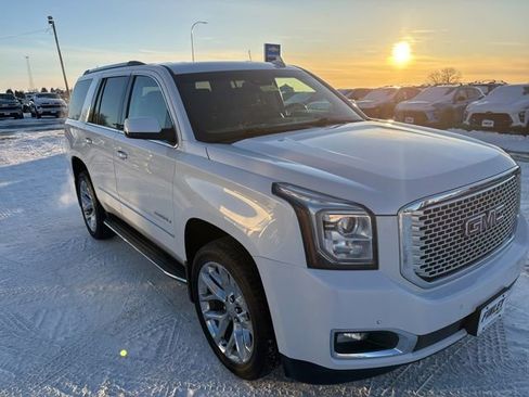 Used 2016 GMC Yukon Denali w/ Open Road Package image 4