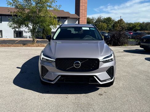 New 2026 Volvo XC60 B5 Plus w/ Climate Package image 2