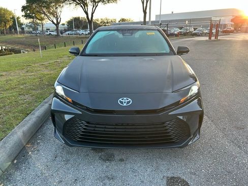 Used 2026 Toyota Camry LE FWD image 8
