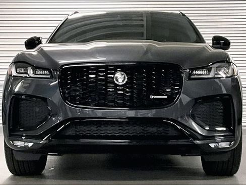 Certified 2024 Jaguar F-PACE R-Dynamic S image 2