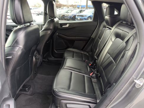 Used 2025 Ford Escape Platinum image 29