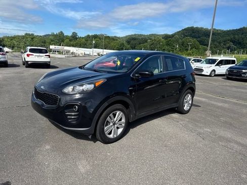 Used 2017 Kia Sportage LX AWD/4WD image 4