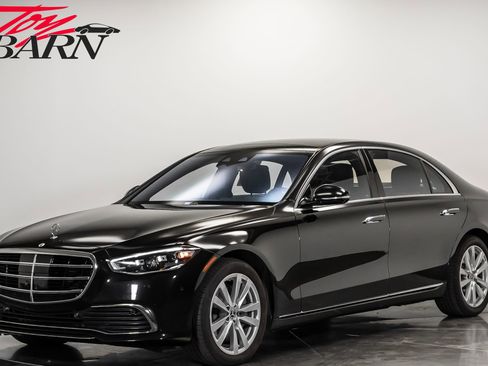 Used 2022 Mercedes-Benz S 500 4MATIC w/ 3D Technology Package image 1