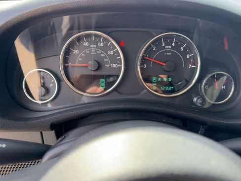 Used 2016 Jeep Wrangler Unlimited Sport image 17