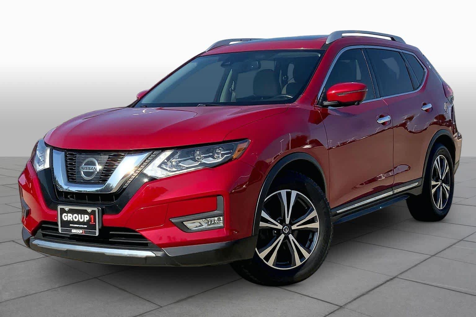 Used 2017 Nissan Rogue SL w/ SL Premium Package FWD image 1