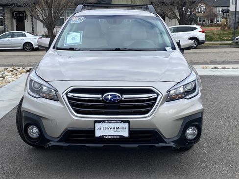 Used 2019 Subaru Outback 2.5i Premium w/ Popular Package #2 image 9