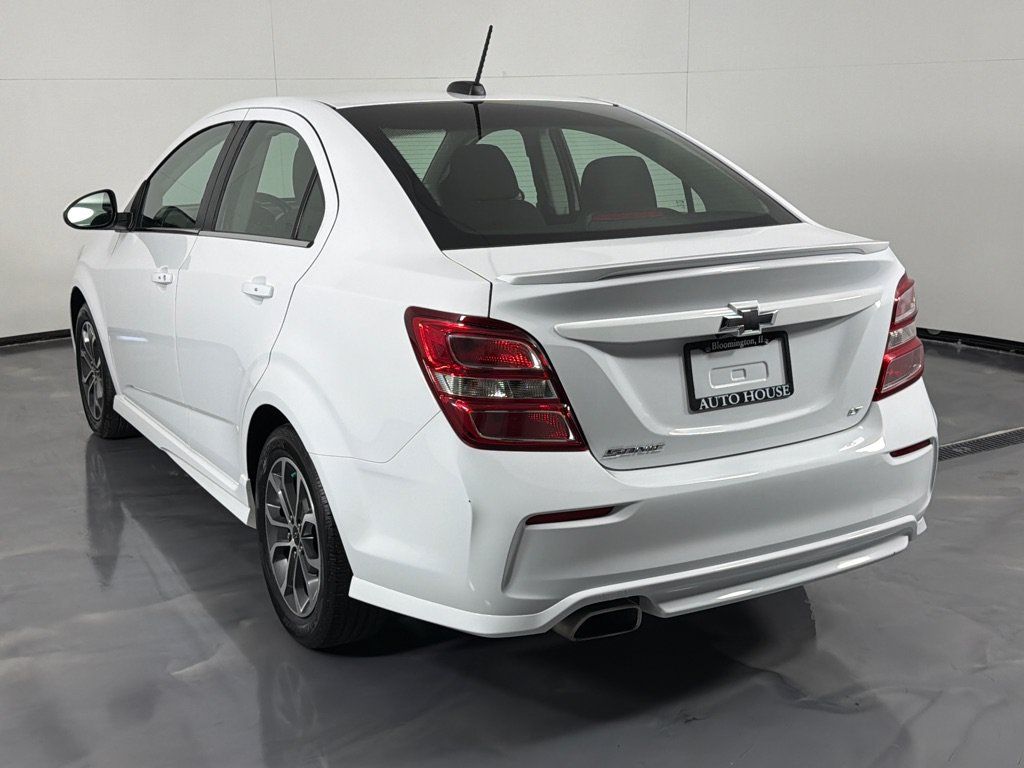 Used 2018 Chevrolet Sonic LT w/ Convenience Package FWD image 5