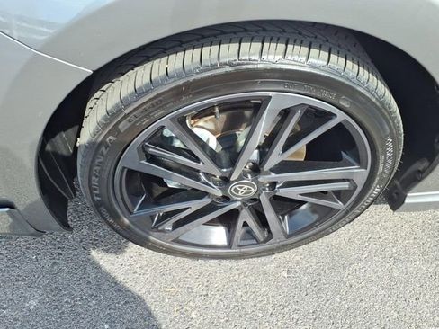 Used 2025 Toyota Camry XSE image 5