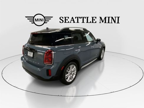 Used 2023 MINI Cooper Countryman SE w/ Storage Package image 11