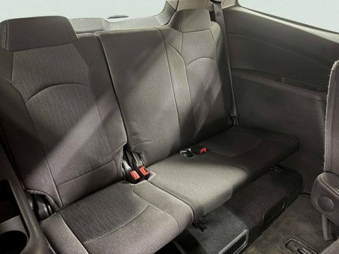 Used 2016 Chevrolet Traverse LT image 19