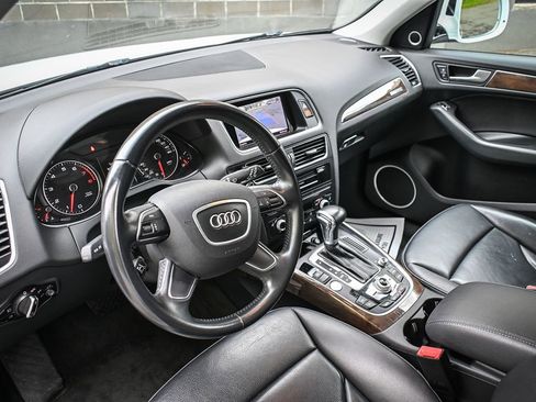 Used 2016 Audi Q5 2.0T Premium Plus w/ Technology Package AWD/4WD image 9