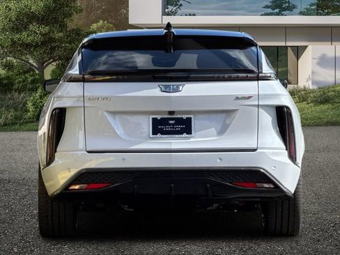 New 2026 Cadillac Lyriq V w/ Exterior Carbon Fiber Package image 5