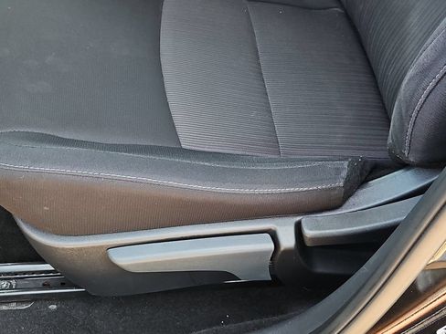 Used 2024 Nissan Sentra SV FWD image 20