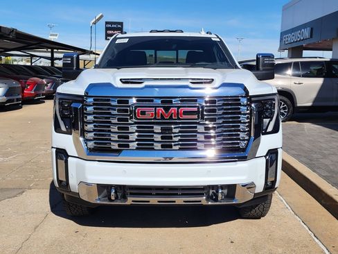 New 2026 GMC Sierra 2500 Denali w/ Denali Reserve Package image 8