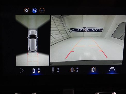 New 2026 Chevrolet Equinox LT w/ Safety and Technology Package image 28