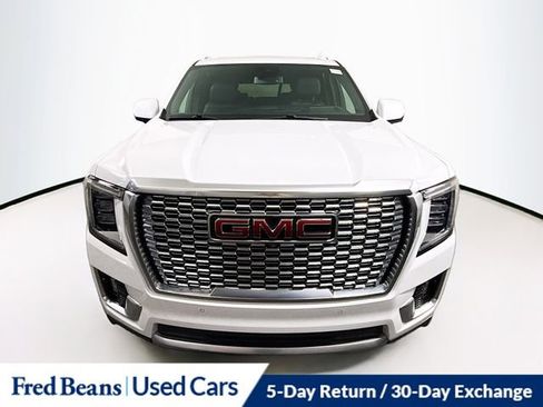 Used 2024 GMC Yukon Denali image 2