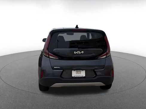 Used 2025 Kia Soul LX w/ LX Technology Package FWD image 12