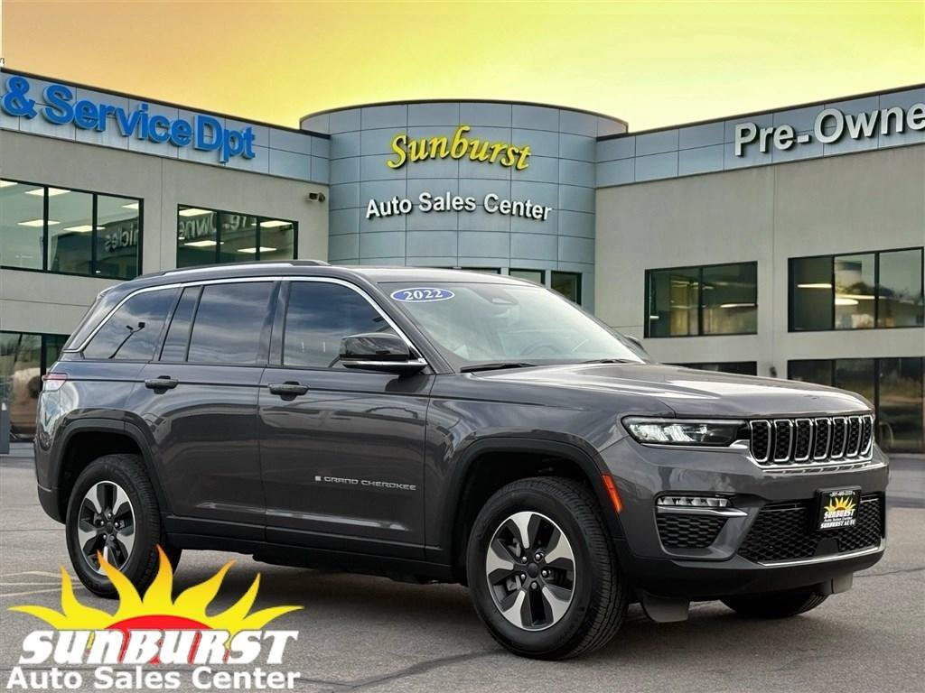 Used 2022 Jeep Grand Cherokee Limited 4xe AWD/4WD image 1