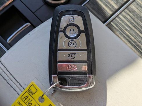 Used 2021 Lincoln Navigator Black Label w/ Cargo Convenience Package image 26