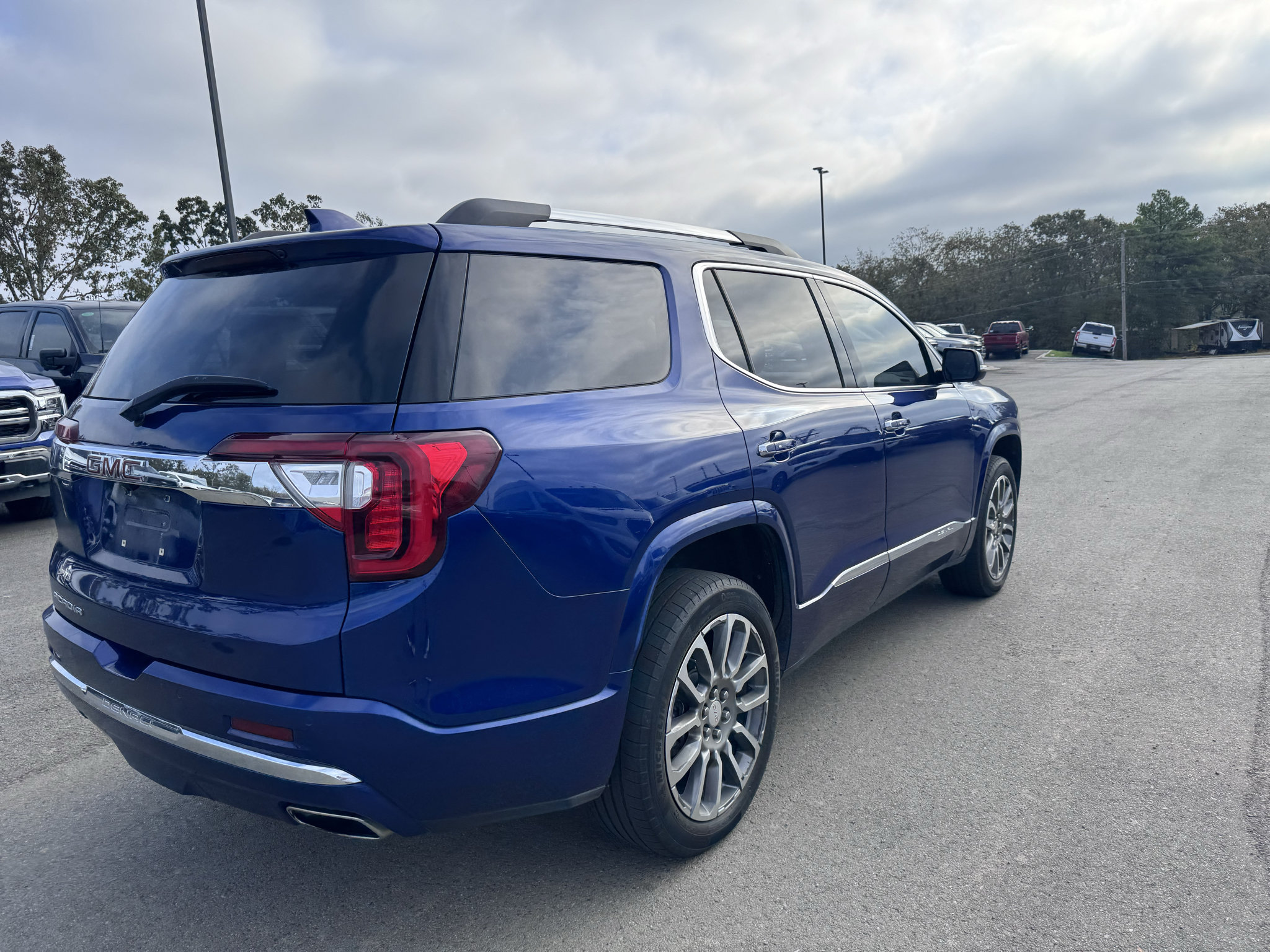 Used 2023 GMC Acadia Denali FWD image 6