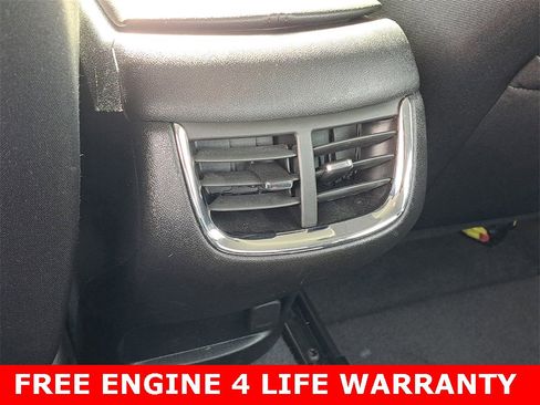 Used 2024 Chevrolet Malibu LT image 21