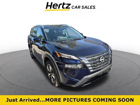 Used 2026 Nissan Rogue SL FWD image 1